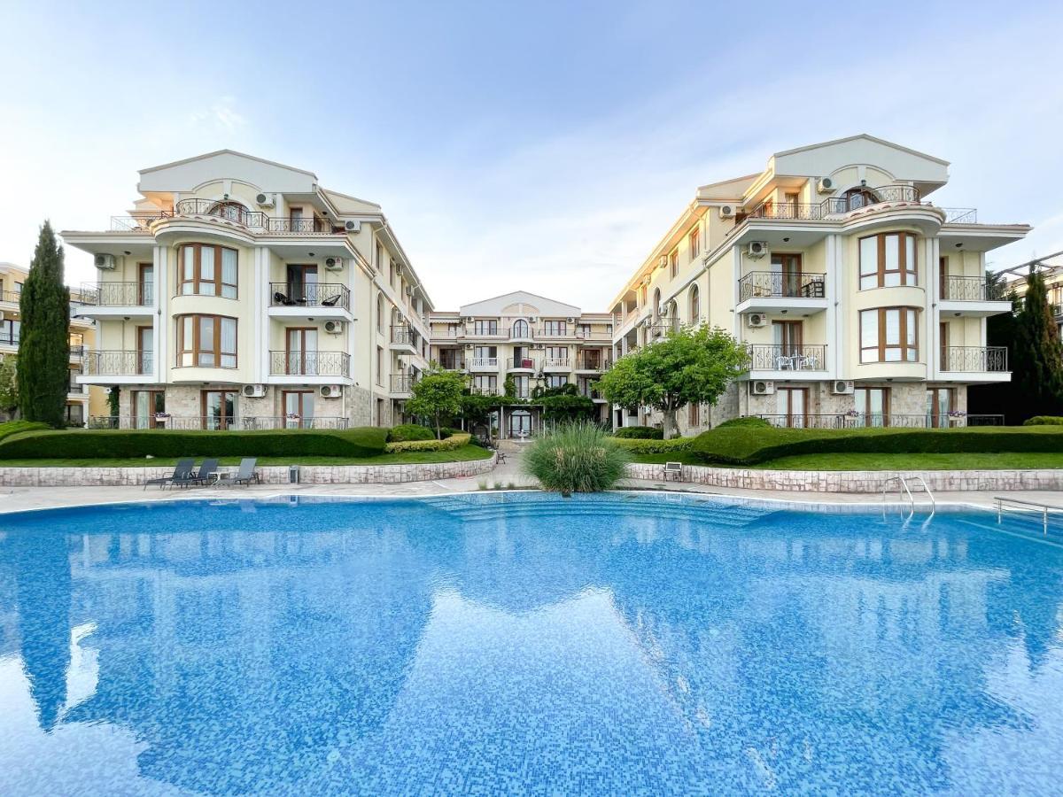 Royal Bay Apartments With Self Check-In Sveti Vlas Exterior photo